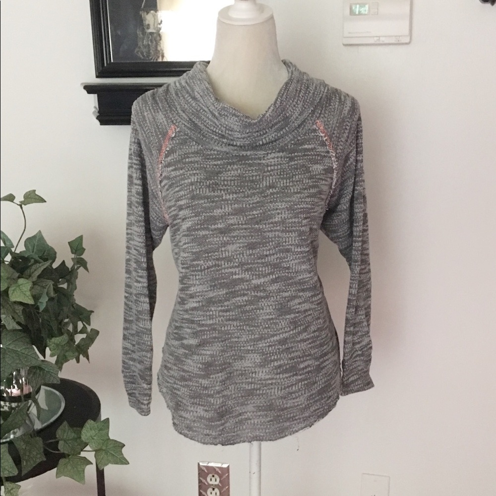 Happening In The Present Oversized Top Size Small